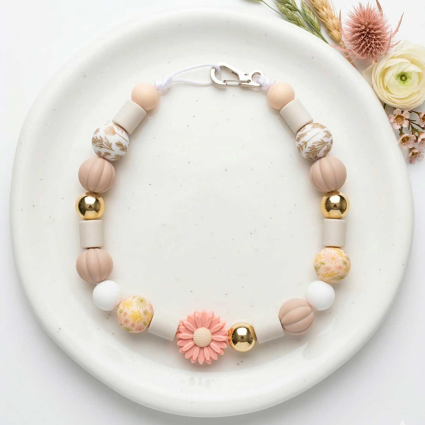 Collier antiparasite naturel pour chien Camélia